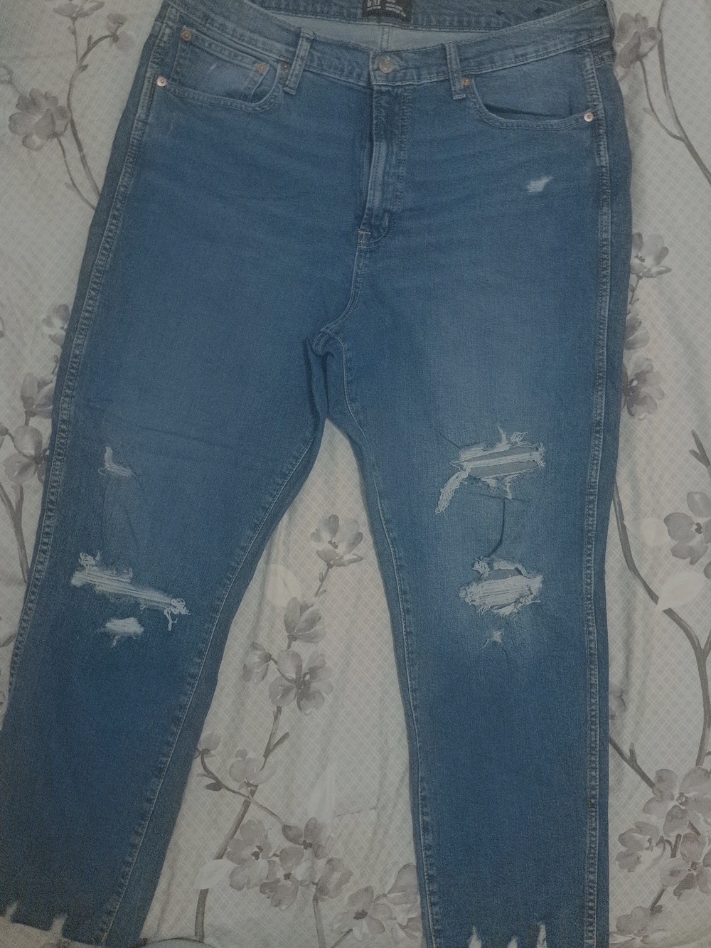 GAP Distressed Straight Leg Jeans - Blue